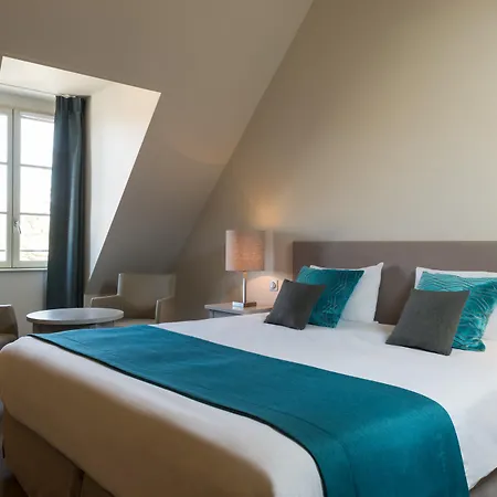 Aux Vieux Remparts 普罗万