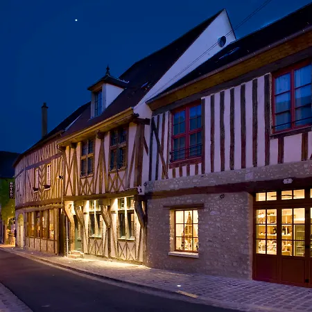 Aux Vieux Remparts 4* 普罗万