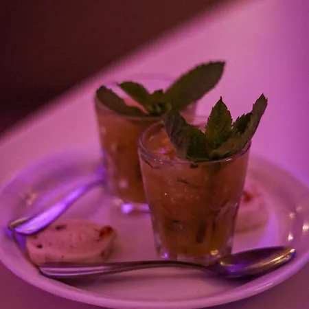 Aux Vieux Remparts 普罗万